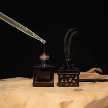 Lade das Bild in den Galerie-Viewer, Nachfüllflasche mit Pipette